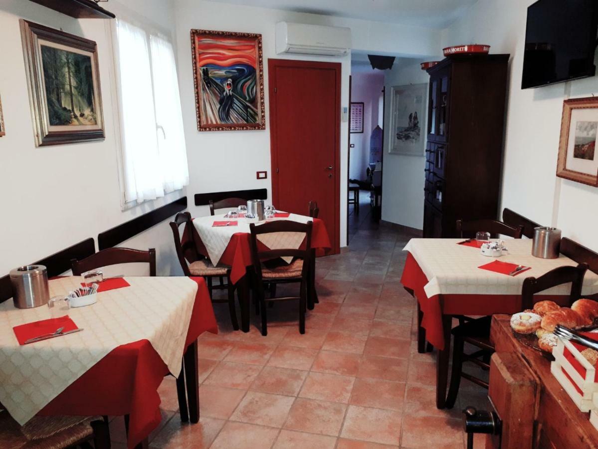 Bed & Breakfast 4U Parcheggio Interno Chiavari Bagian luar foto